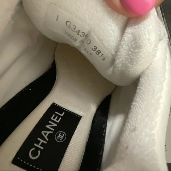 Chanel CC Off White Fabric Sneaker 38.5 - Picture 4 of 13